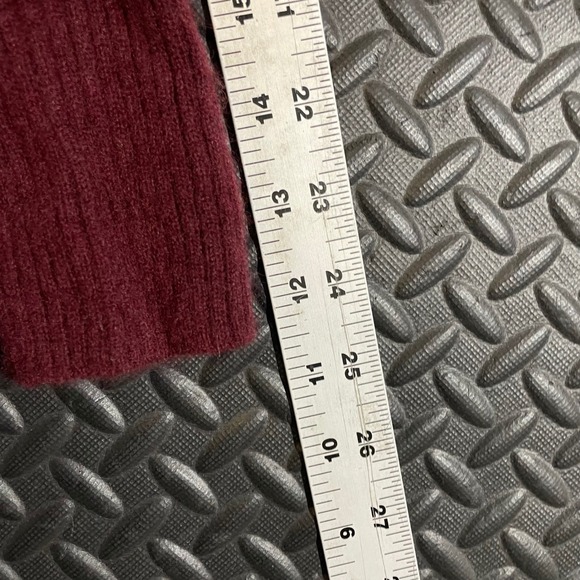 NAADAM 100% Cashmere Red Scoop Neck Pullover Sweater Women's Size XS‎ - Picture 7 of 8